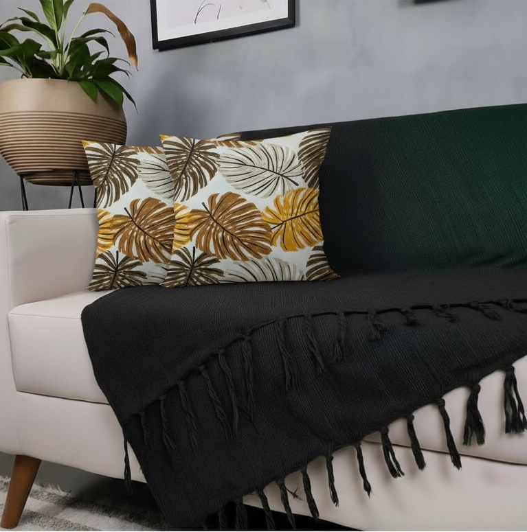 Kit Manta Para Sofá Preta+ 2 Capas De Almofada Com Zíper Cor:03